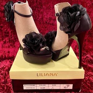 LILIANA Sarafina-28 Black High Heels w/Floral accents Size 9 w/Original Box